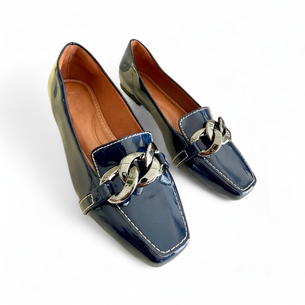 Detalles bailarinas azul charol